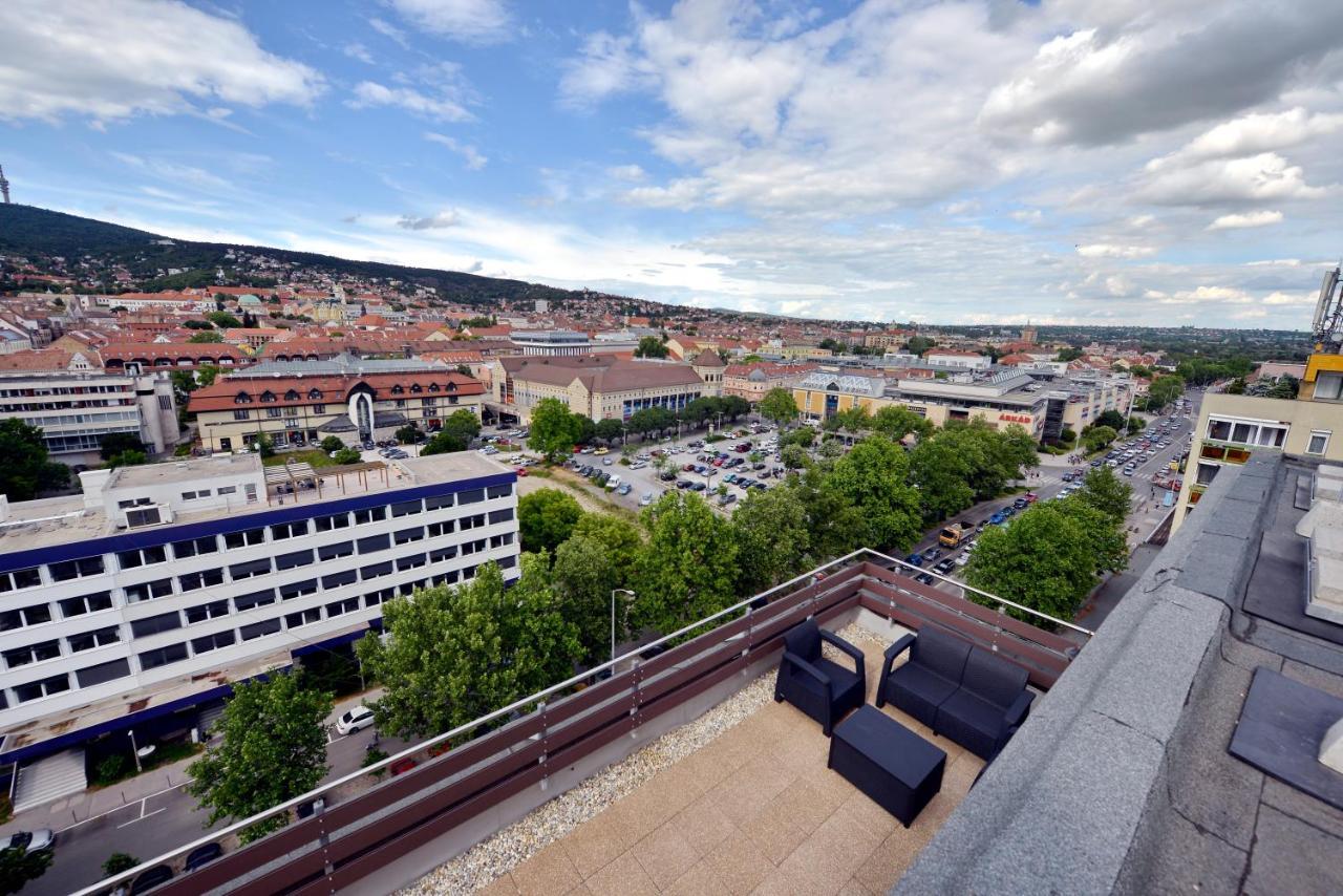 Panorama City Apartman Pécs Exterior foto