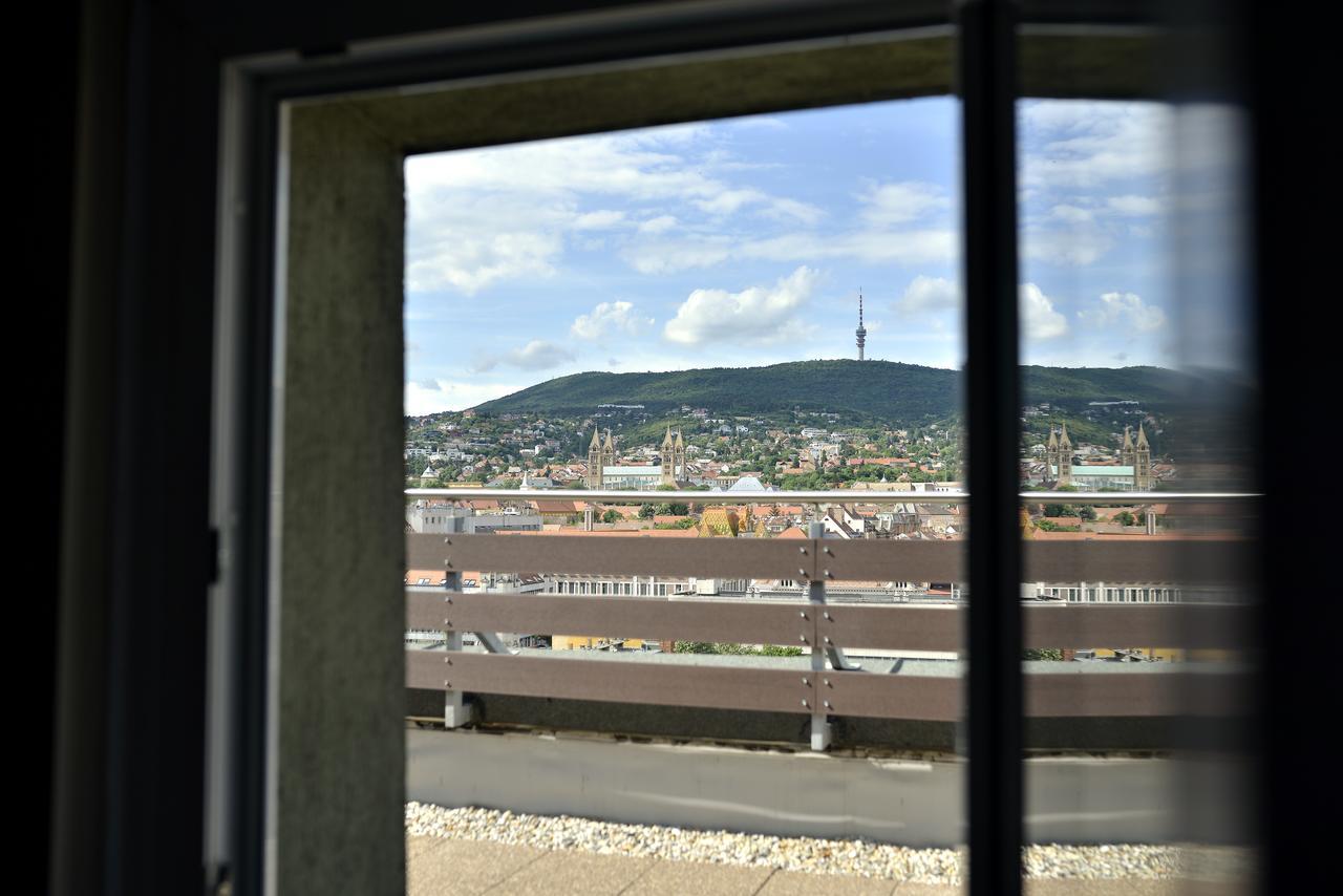Panorama City Apartman Pécs Exterior foto