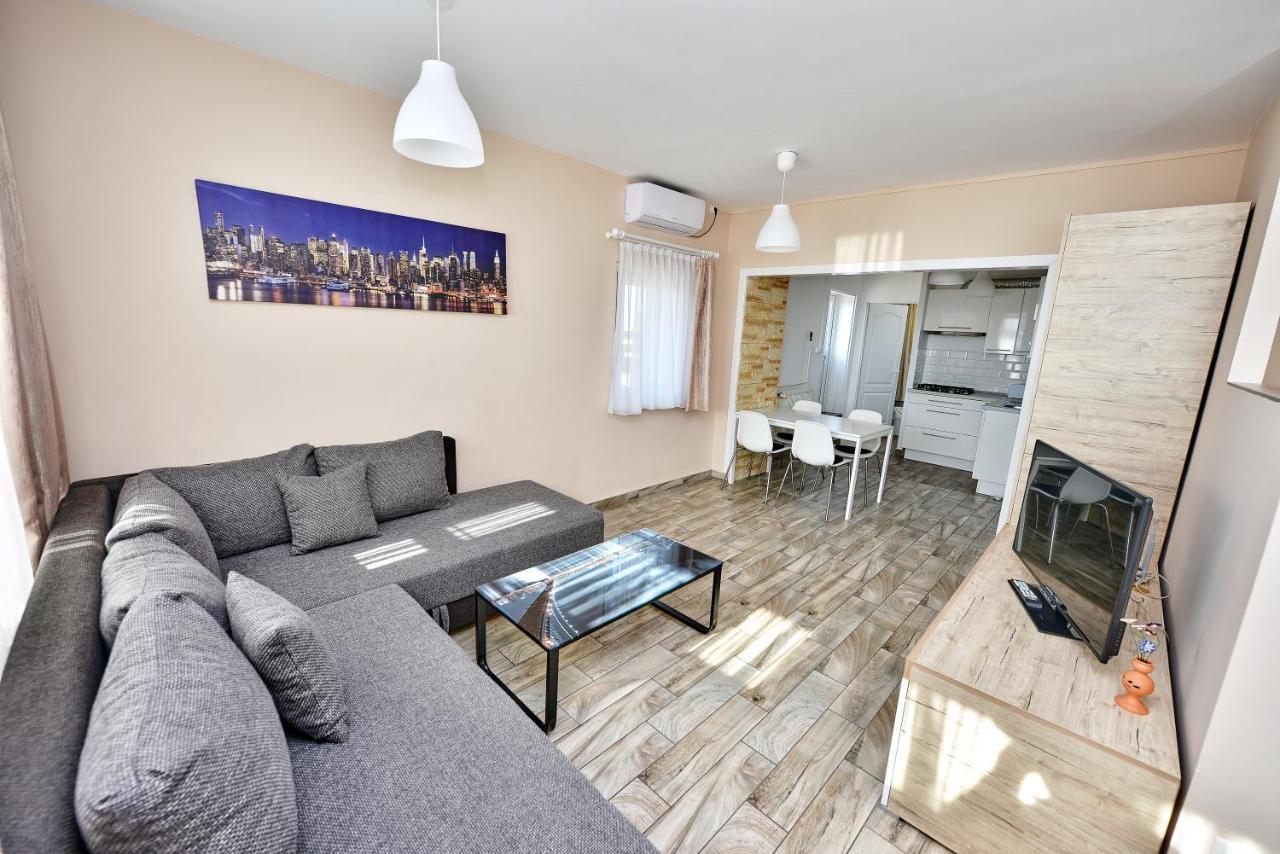 Panorama City Apartman Pécs Exterior foto